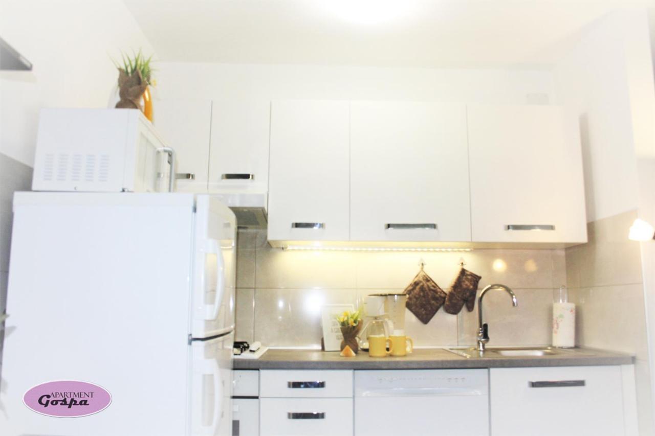 Apartment Gospa Пула Екстериор снимка